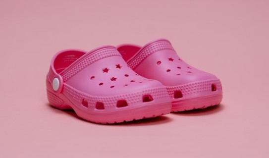 rosa crocs